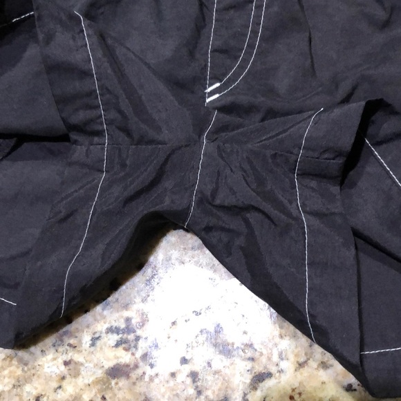 Boys Adidas Short - Picture 3 of 6